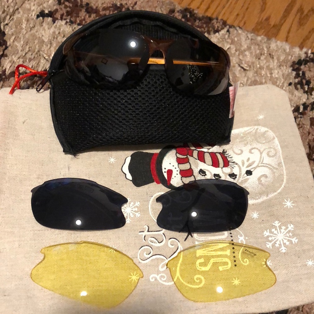 Dunlop Sports Sunglasses w/ 2 xtra Lenses and case